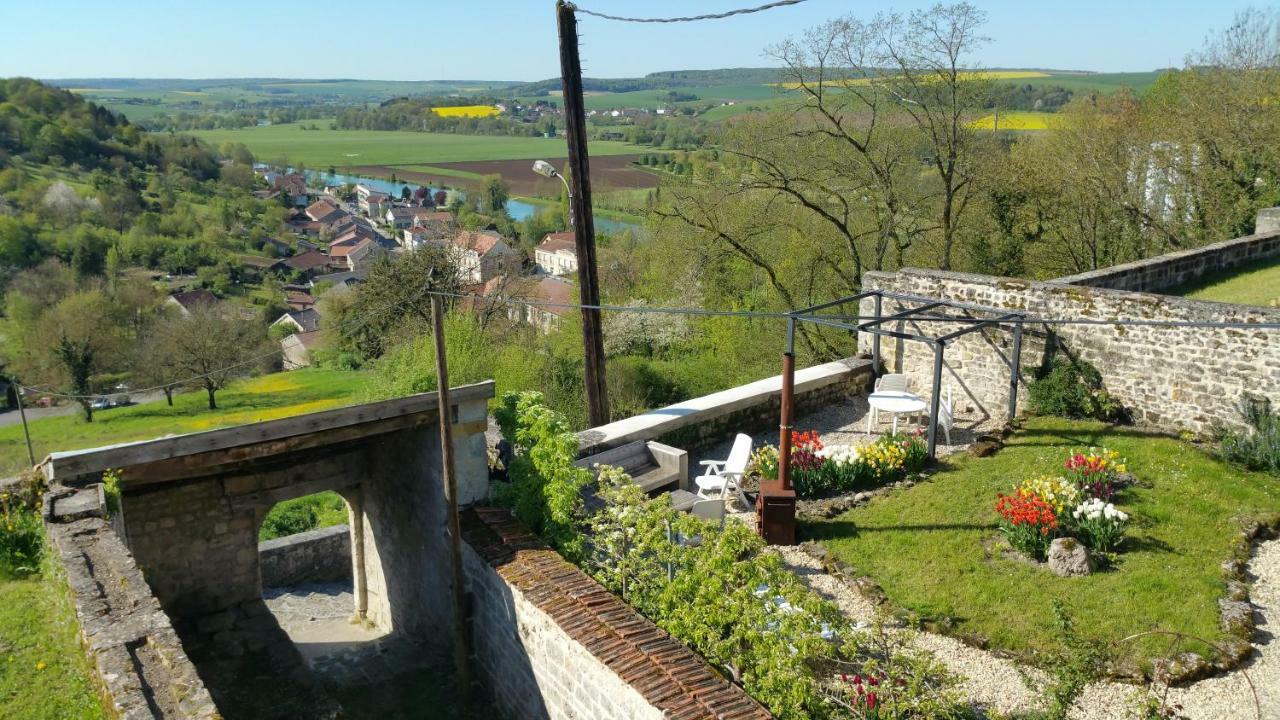 B&B Chez Fouchs - Chambre D'Hotes Dun-sur-Meuse Экстерьер фото